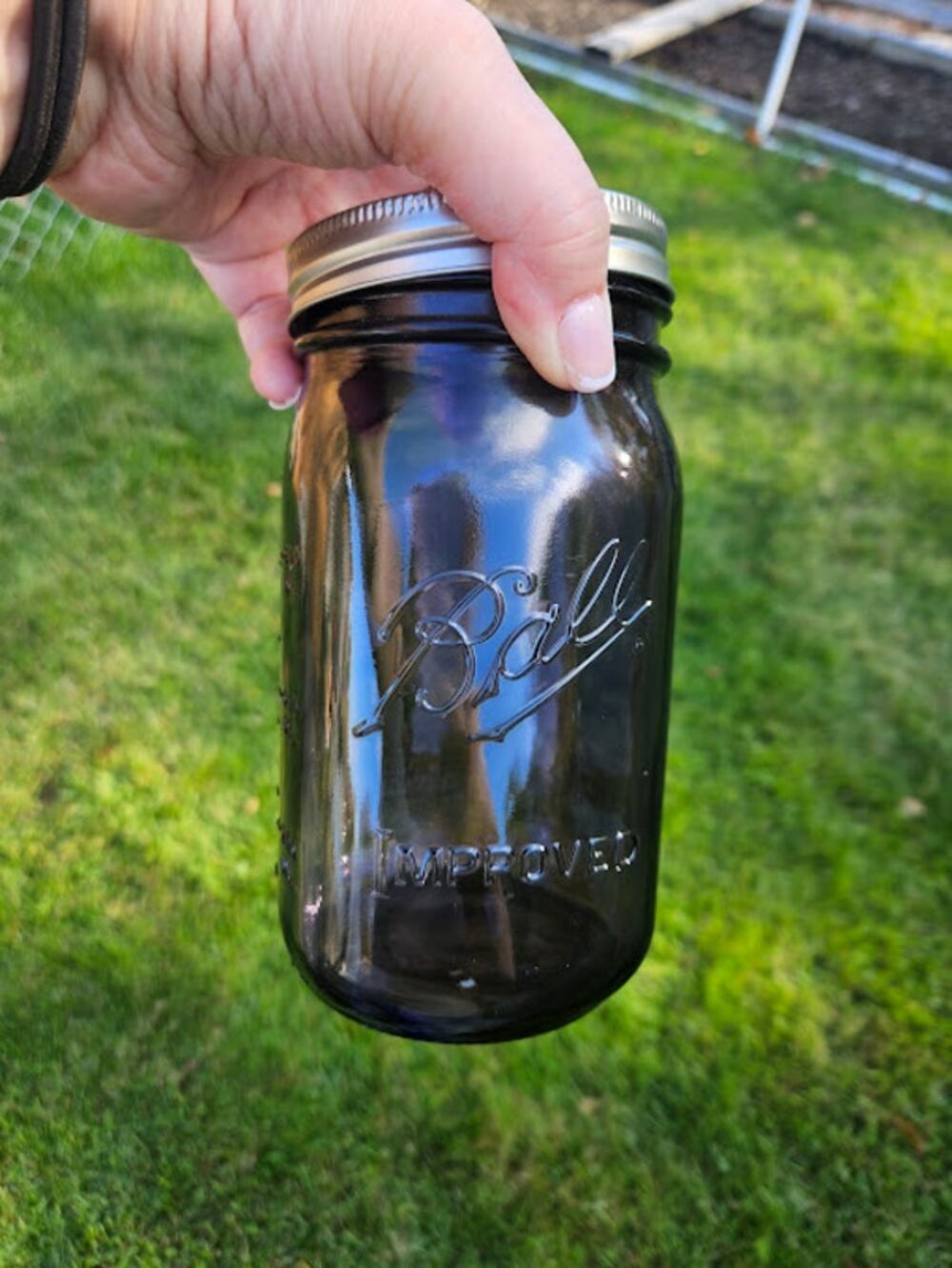 PURPLE Ball Mason Jar - WIDE MOUTH - Quart - Zinc Cover - Heritage Collection